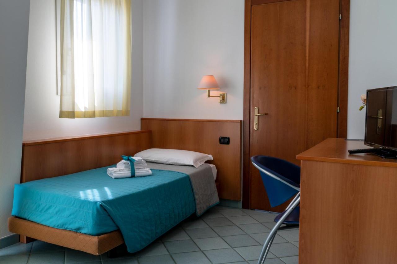 Hotel Alisei Линьяно-Саббьядоро Экстерьер фото
